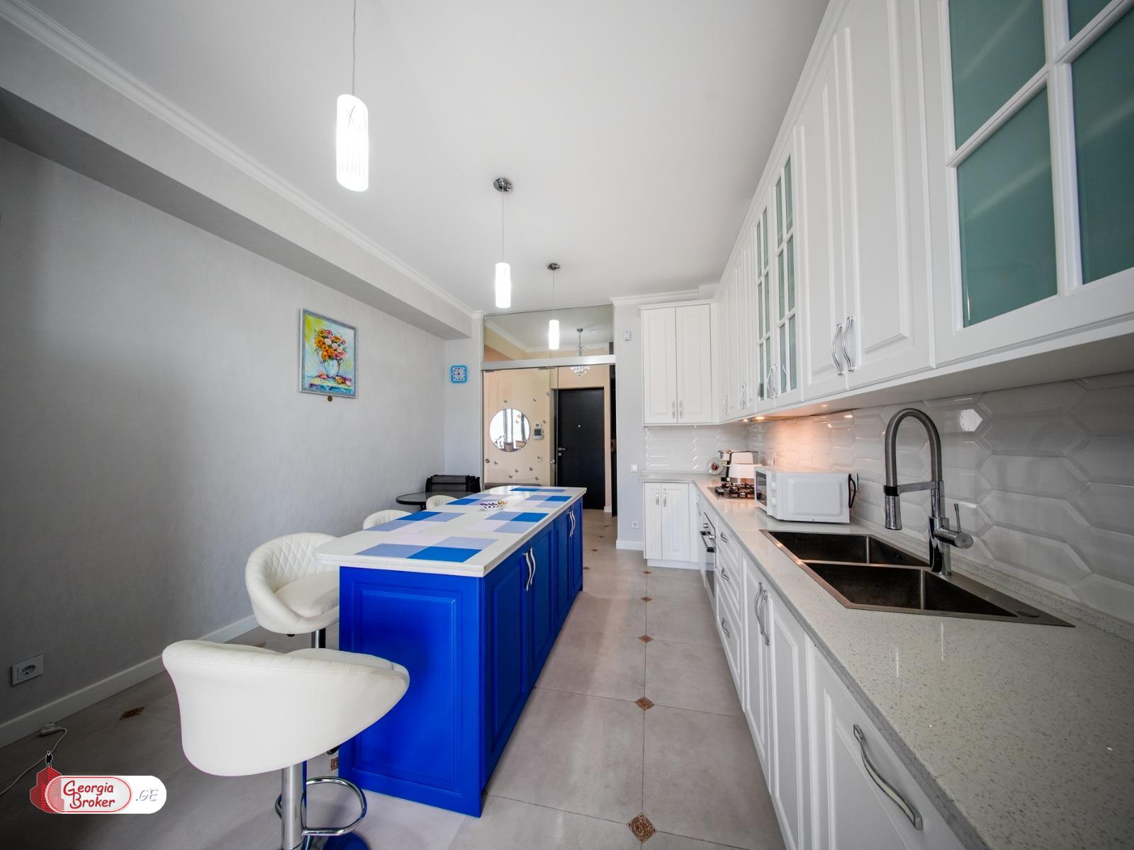 იყიდება ახალი გარემონტებული 5 ოთახიანი ბინა   "დომუსში"